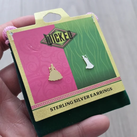 NWT Wicked Sterling Silver Earrings – Comes With Velour Bag Brand New - Picture 3 of 7